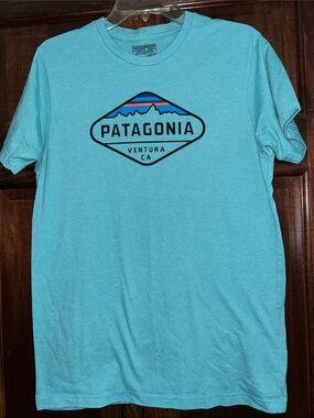 Patagonia Ventura CA Logo Tee - Light Aqua M slim fit